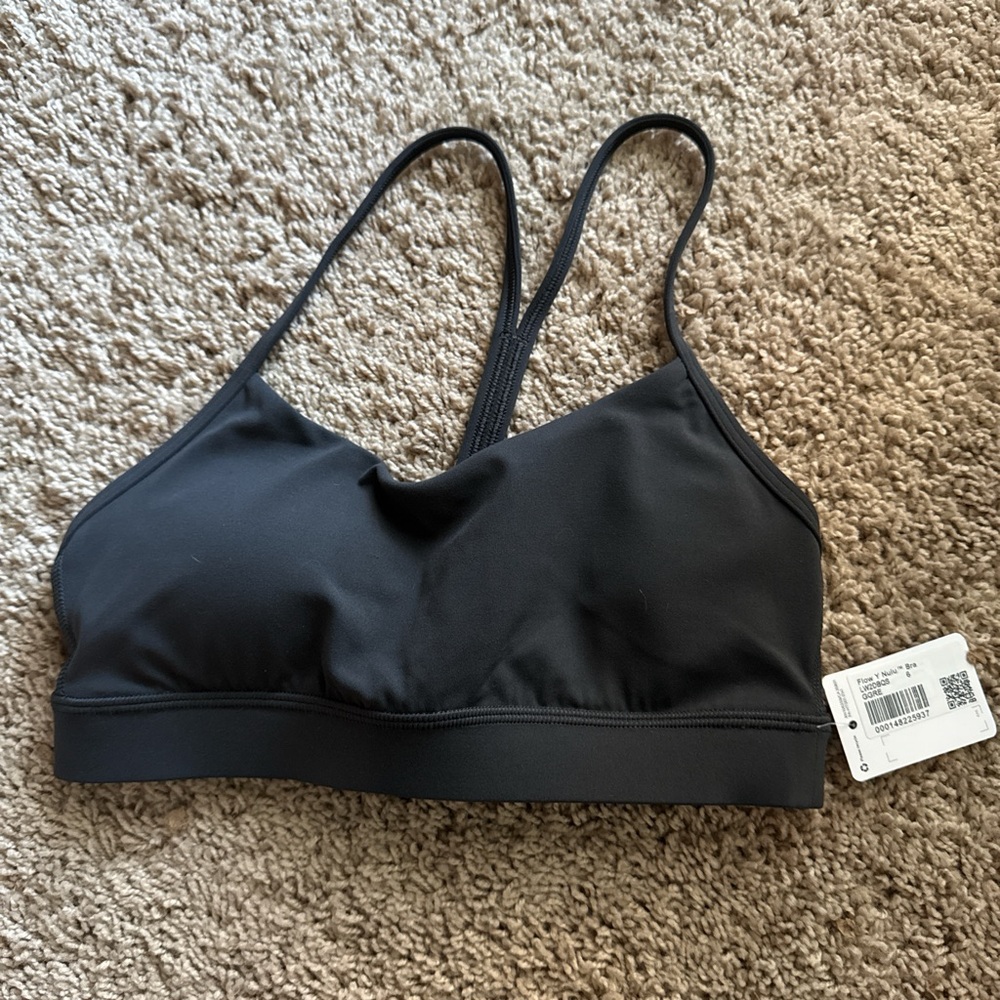 Lululemon sports bra